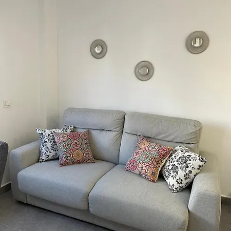 Coqueto Apto A 2 Min De La Playa 아파트 푸엔히롤라