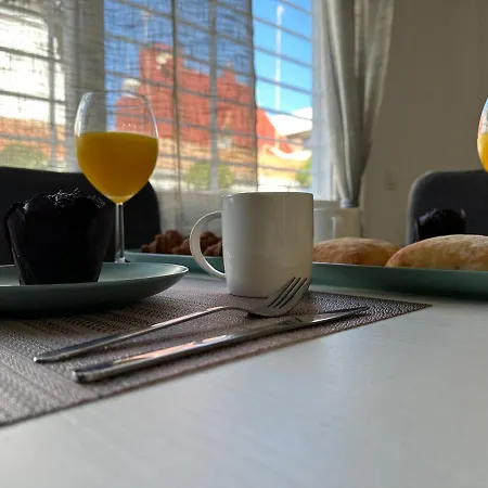 Coqueto Apto A 2 Min De La Playa Fuengirola