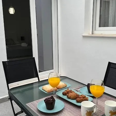 Coqueto Apto A 2 Min De La Playa * Фуэнхирола